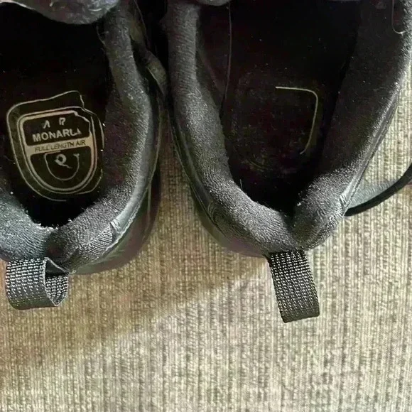 MEN’S Nike Air Monarch IV - Picture 5 of 8